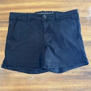 AMERICAN EAGLE Women’s 12 Black Twill Chino Shorts Super Stretch Midi